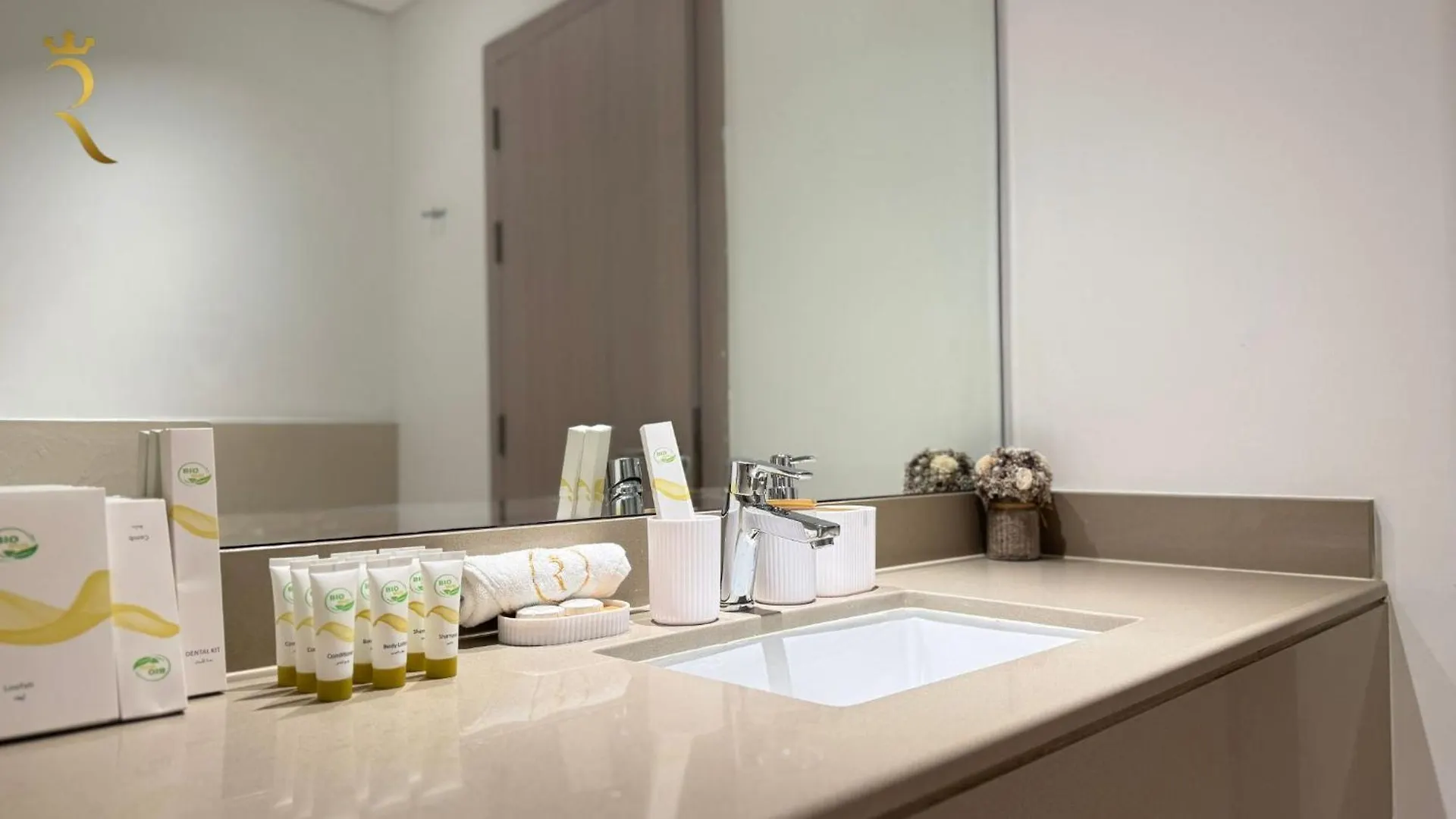 아파트 Spacious 2Br With Pool And Balcony Yas Island 아부다비 아랍에미리트